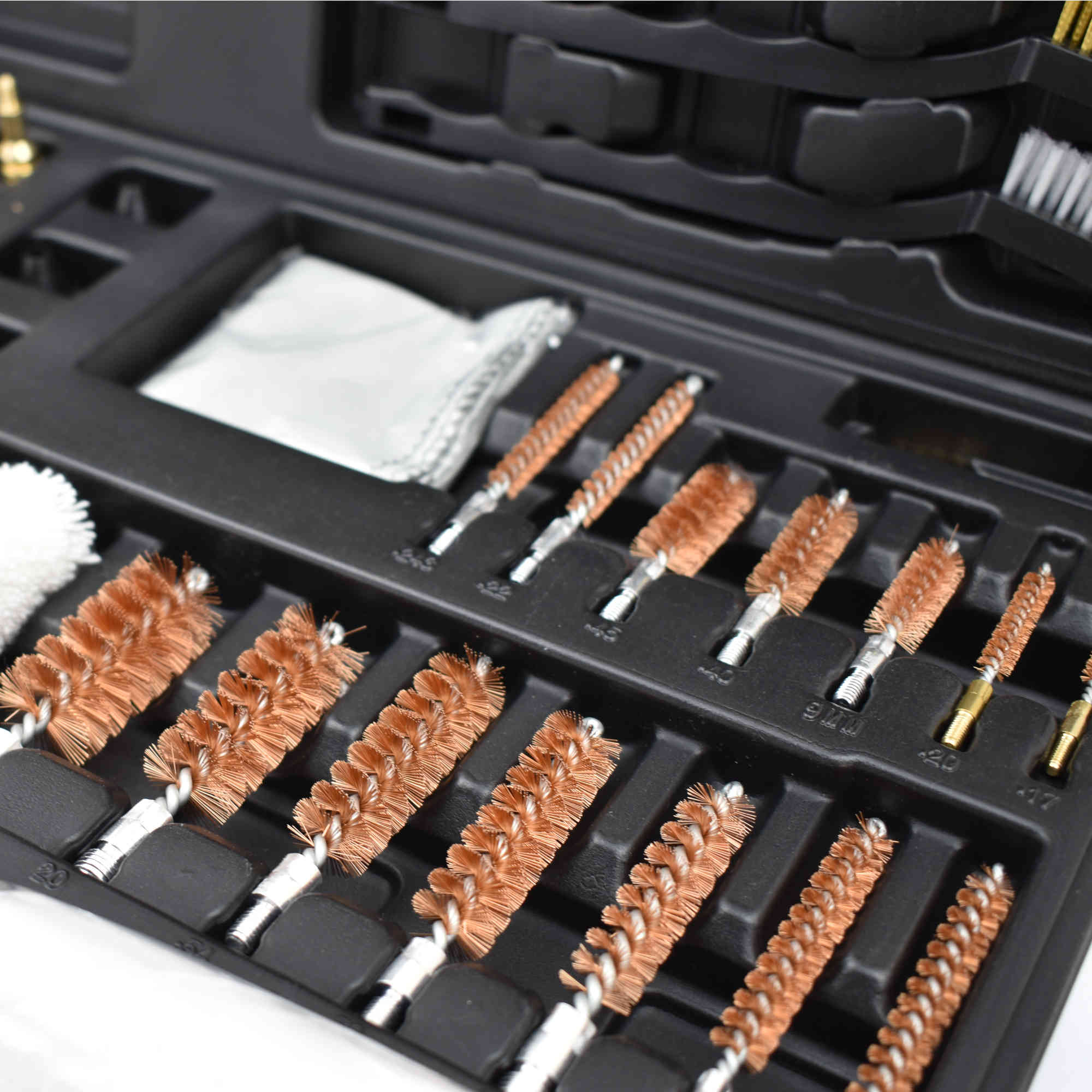 Reinigungsset Groß alle Kaliber mit LED Lauflampe – Bild 5